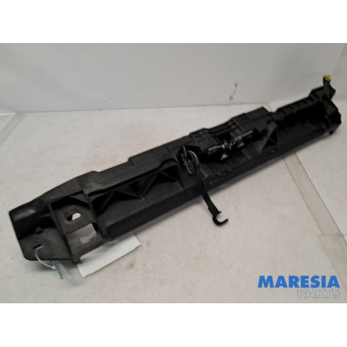 Peugeot - 308 - Lock plate
