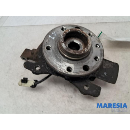 Opel - Zafira - Knuckle, front left
