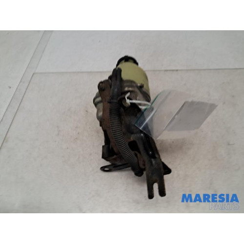 Opel - Zafira - Power steering pump