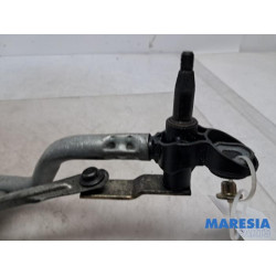 Renault - Clio - Wiper mechanism