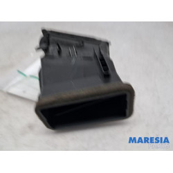 Opel - Astra - Dashboard vent