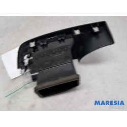 Opel - Astra - Dashboard vent