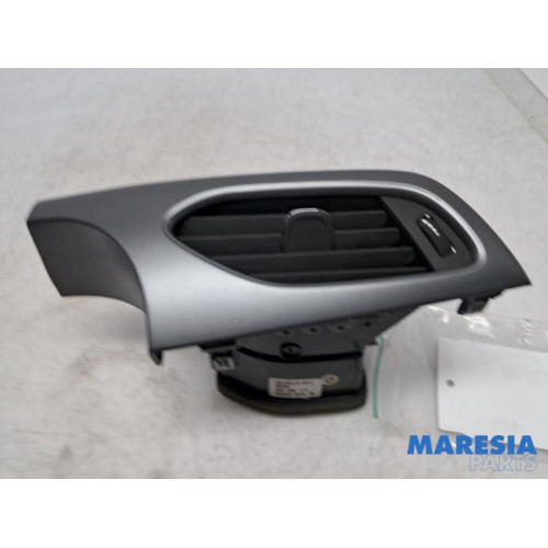 Opel - Astra - Dashboard vent
