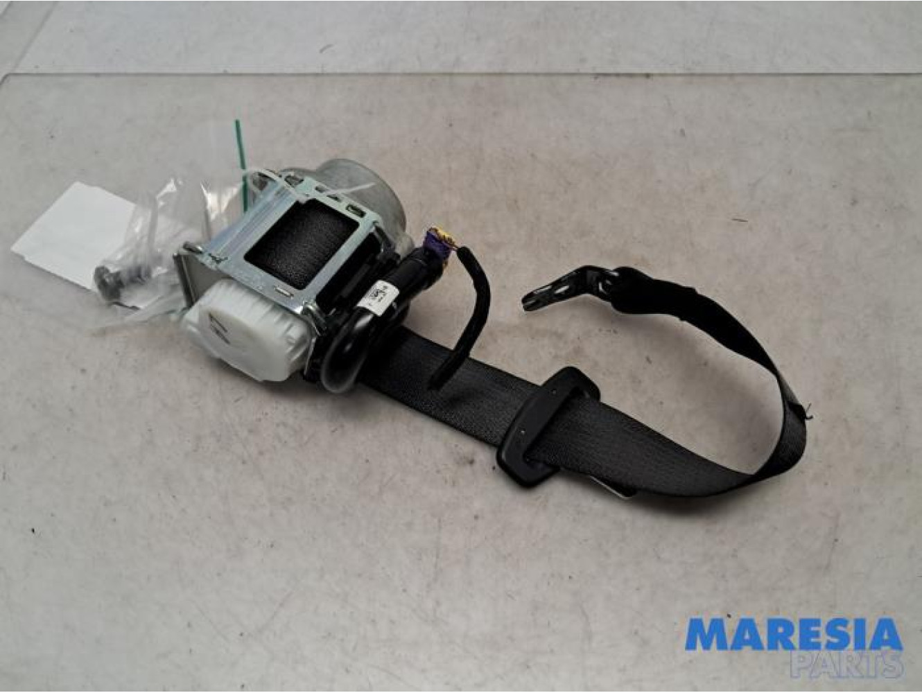 Opel - Astra - Sicherheitsgurt links hinten