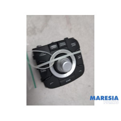 Renault - Megane - Panneau de commandes navigation