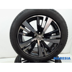 Peugeot - 5008 - Sportvelgenset + banden