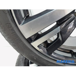 Peugeot - 5008 - Sportvelgenset + banden