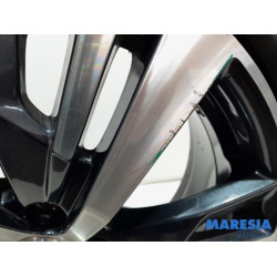 Peugeot - 5008 - Sportvelgenset + banden