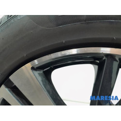 Peugeot - 5008 - Sportvelgenset + banden