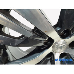 Peugeot - 5008 - Sportvelgenset + banden