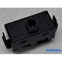 Renault - Megane - Panic lighting switch