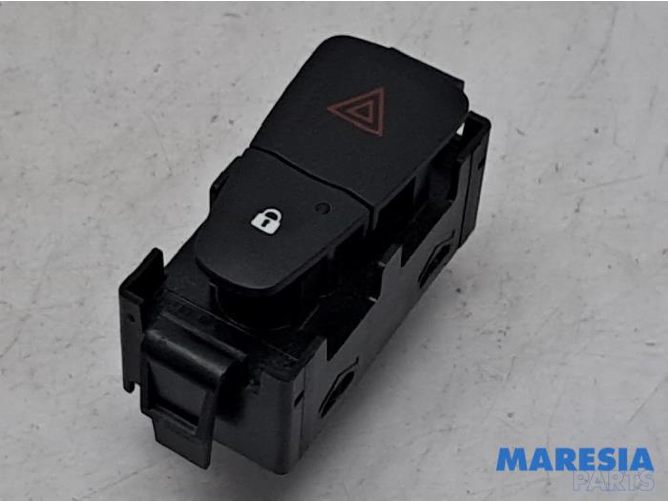 Renault - Megane - Panic lighting switch