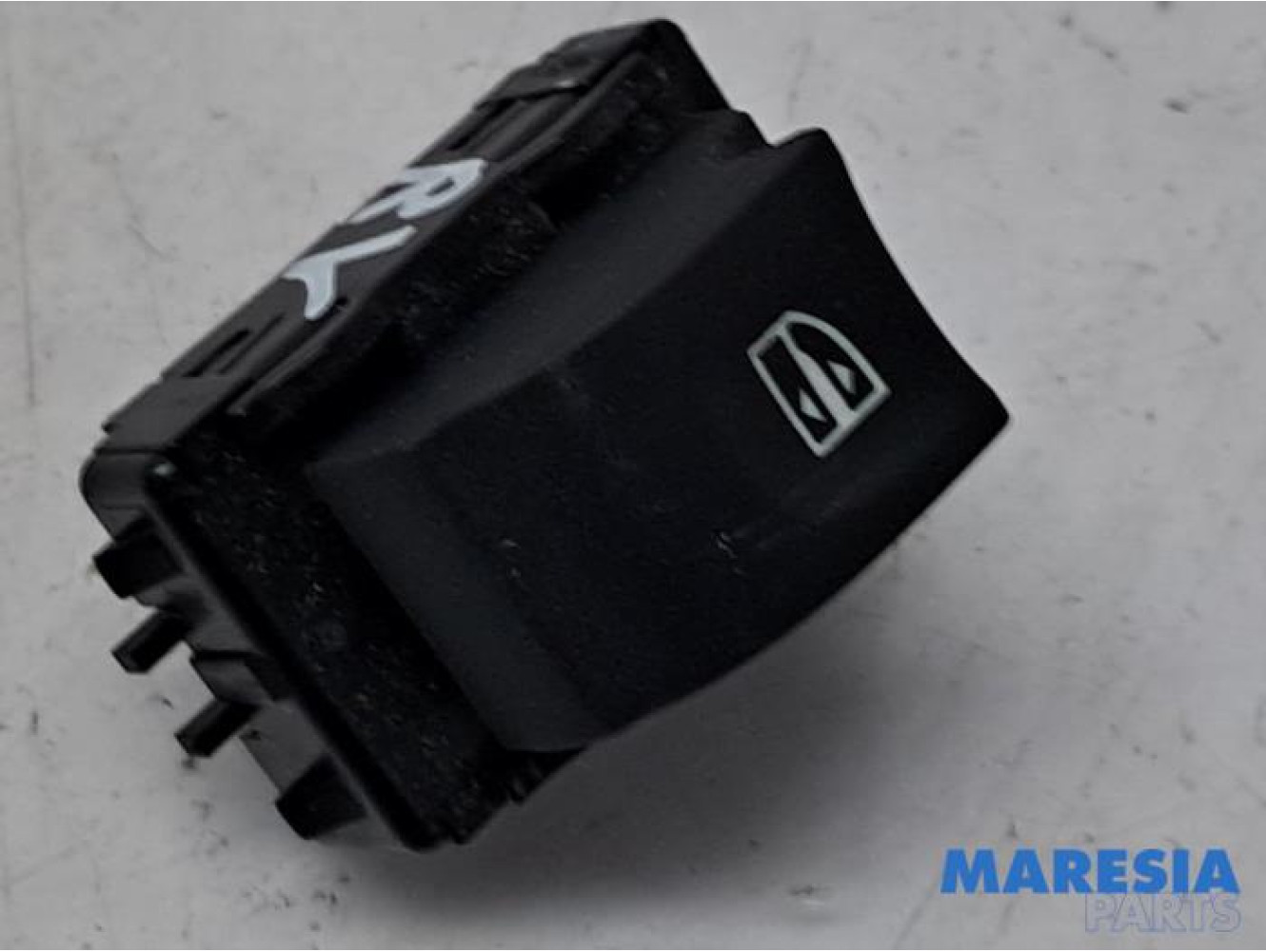 Renault - Megane - Electric window switch
