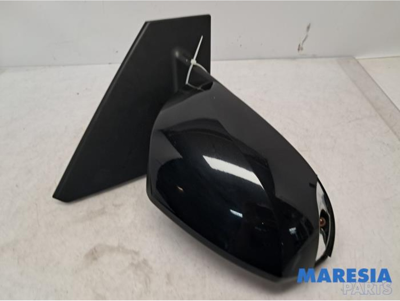 Renault - Megane - Wing mirror, right