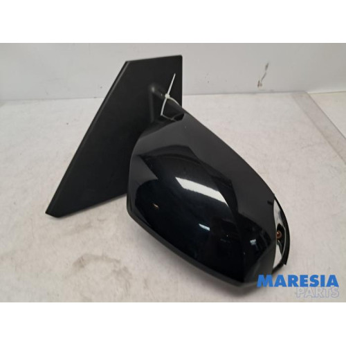 Renault - Megane - Wing mirror, right