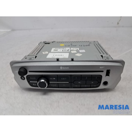 Renault - Megane - Radio CD Speler