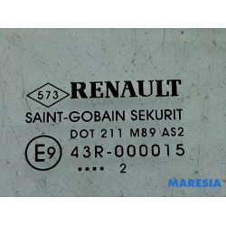 Renault - Megane - Rear quarter light, left