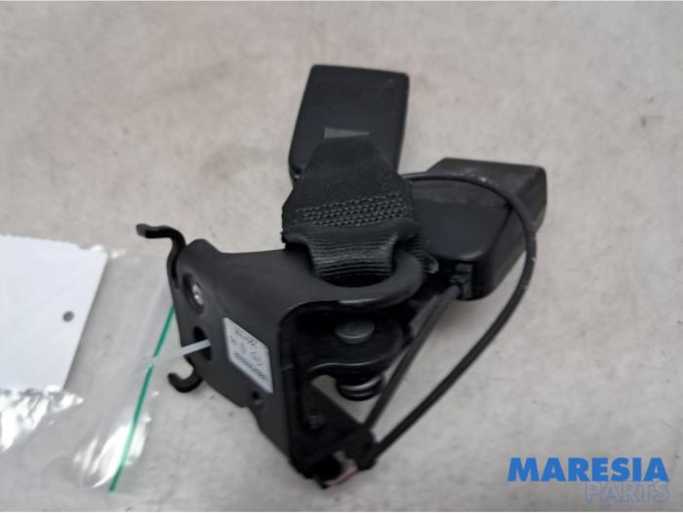 Renault - Megane - Rear seatbelt buckle, left