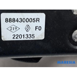 Renault - Megane - Rear seatbelt buckle, left