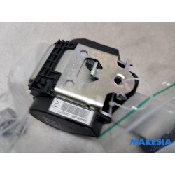Renault - Megane - Rear seatbelt, right