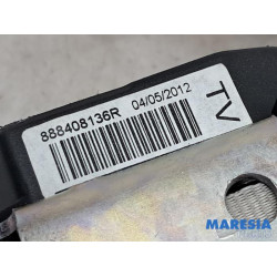 Renault - Megane - Rear seatbelt, right
