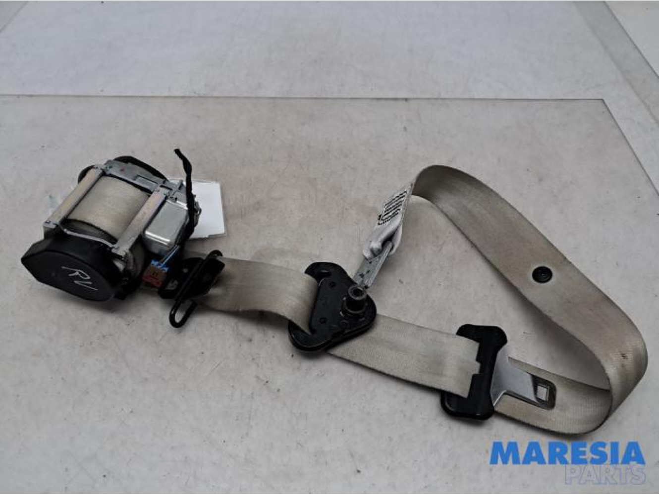 Renault - Megane - Front seatbelt, right