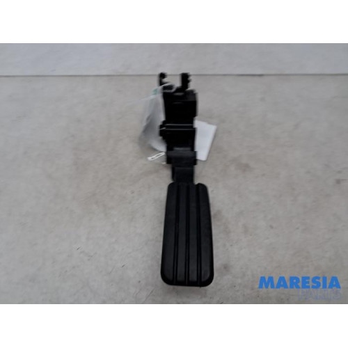 Renault - Megane - Accelerator pedal