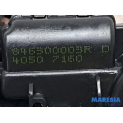 Renault - Megane - Tailgate lock mechanism