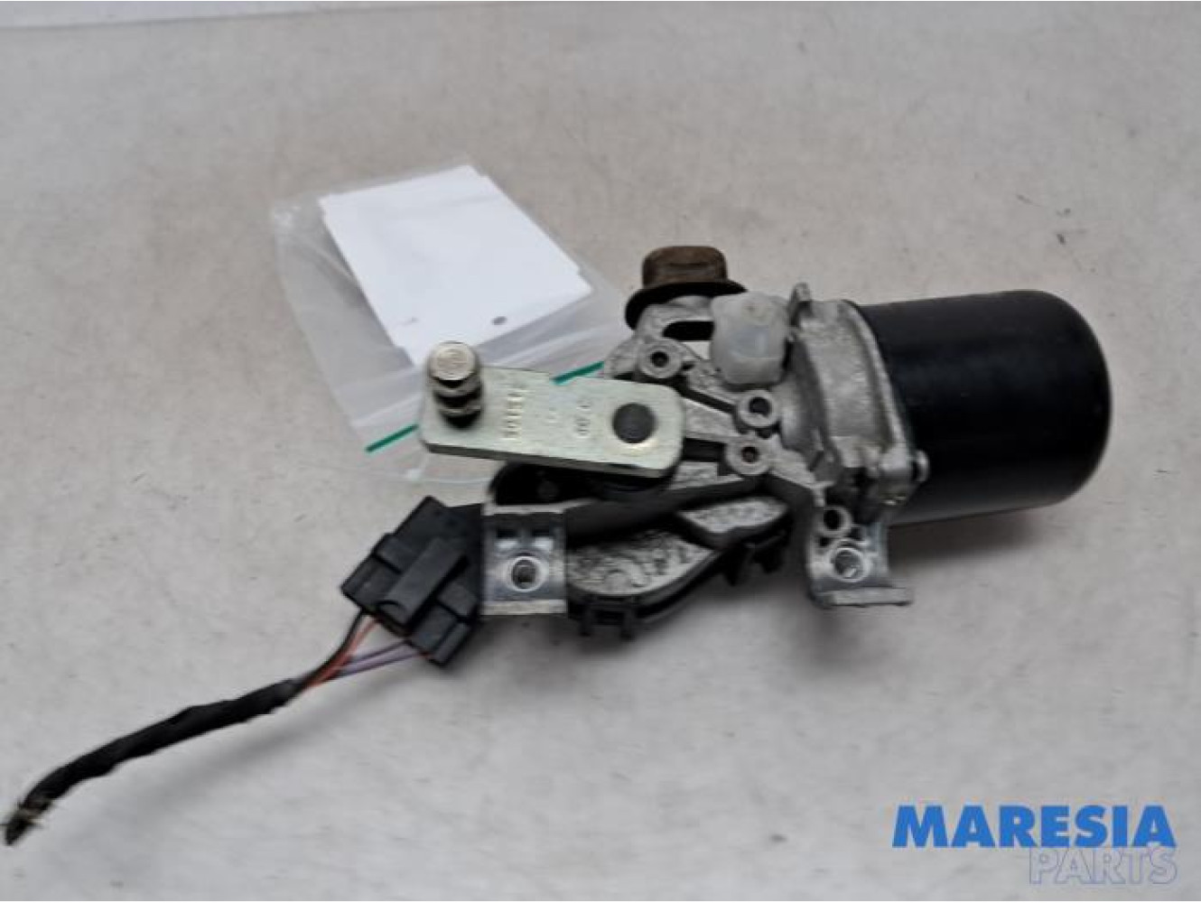 Renault - Megane - Front wiper motor