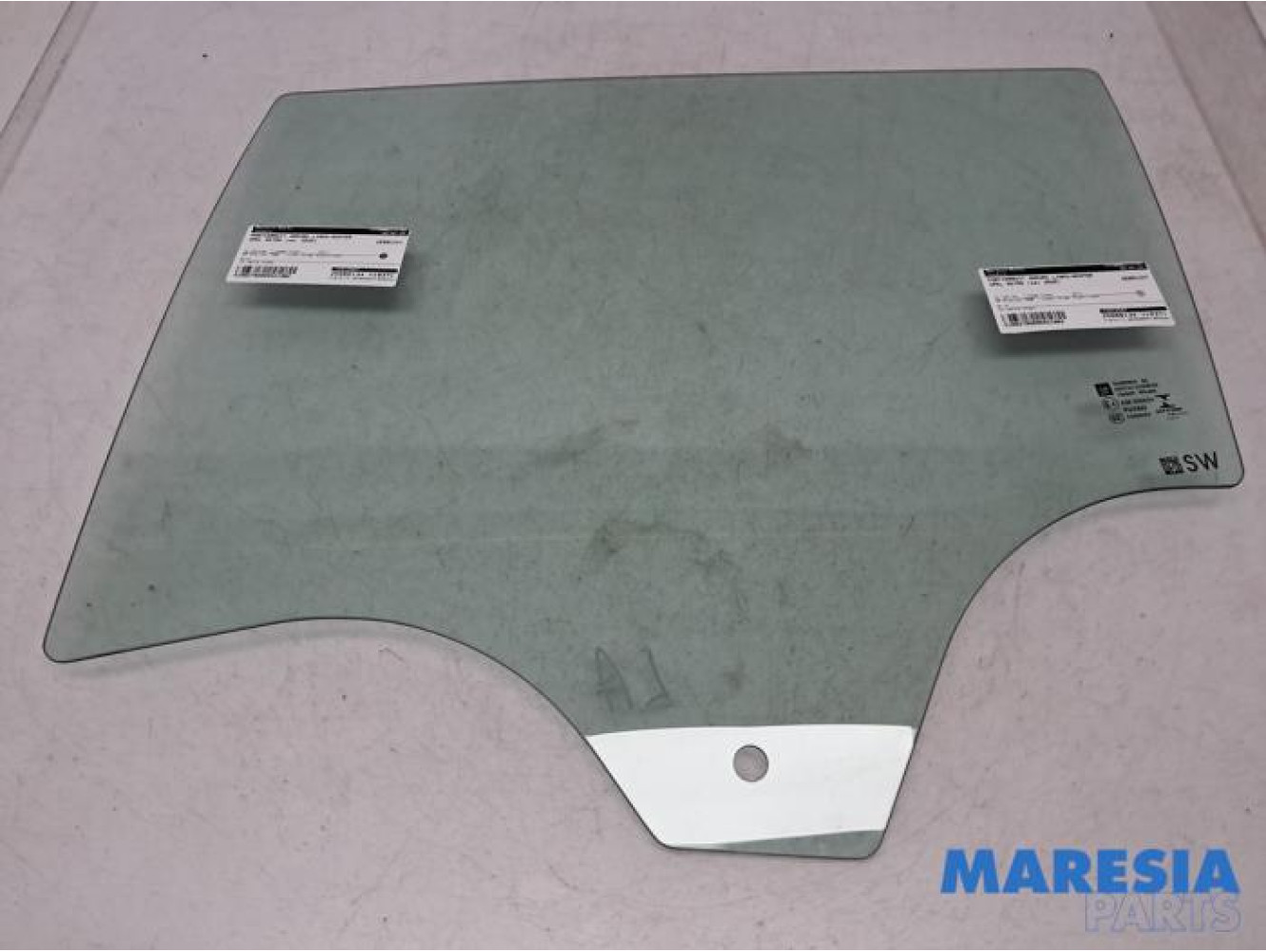 Opel - Astra - Vitre portière 4portes arrière gauche