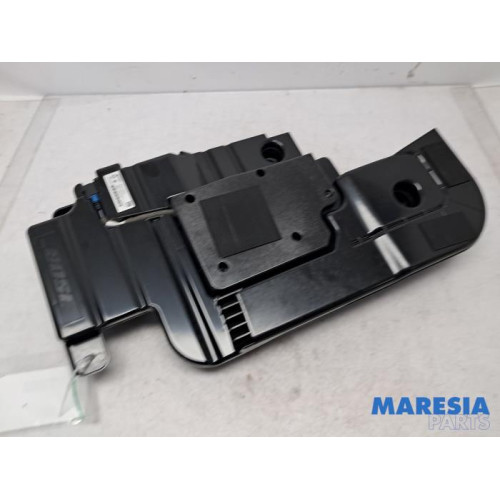 Renault - Megane - Subwoofer