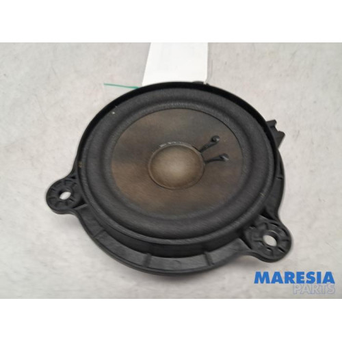 Renault - Megane - Speaker