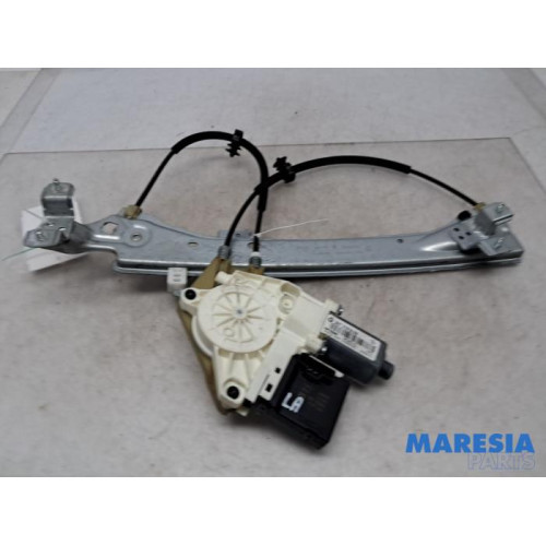Renault - Megane - Ruitmechaniek 4Deurs links-achter