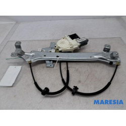 Renault - Megane - Rear door window mechanism 4-door, right