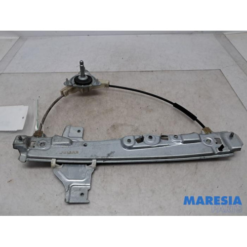 Peugeot - 2008 - Rear door window mechanism 4-door, right