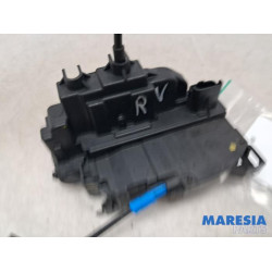Renault - Megane - Front door lock mechanism 4-door, right