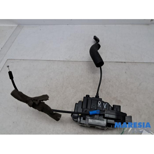 Renault - Megane - Front door lock mechanism 4-door, right
