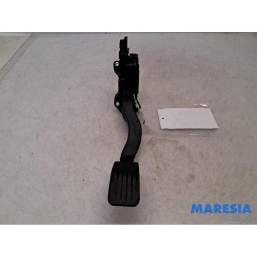 Peugeot - 2008 - Accelerator pedal