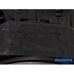 Peugeot - 2008 - Front wiper motor