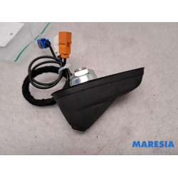 Peugeot - 2008 - Antenna
