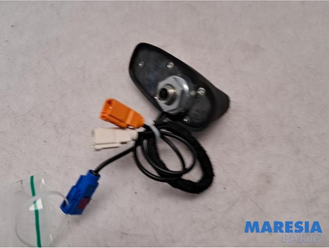 Peugeot - 2008 - Antenna
