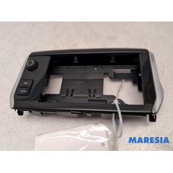 Peugeot - 2008 - Panneau de commandes navigation