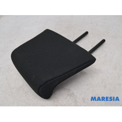 Peugeot - 2008 - Headrest