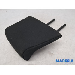 Peugeot - 2008 - Headrest
