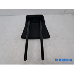 Peugeot - 2008 - Headrest