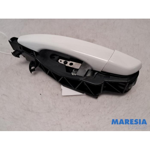 Peugeot - 5008 - Rear door handle 4-door, left