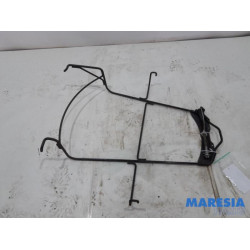 Peugeot - Partner - Spare wheel mechanism