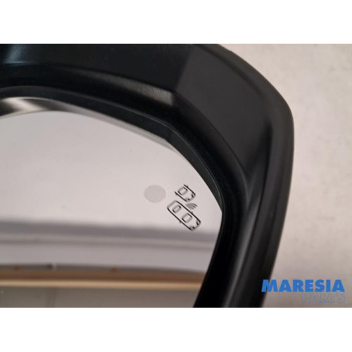 Peugeot - 5008 - Wing mirror, left