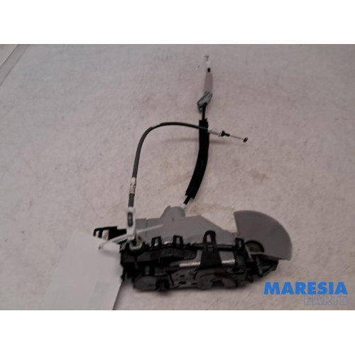 Peugeot - 5008 - Door lock mechanism 4-door, front left
