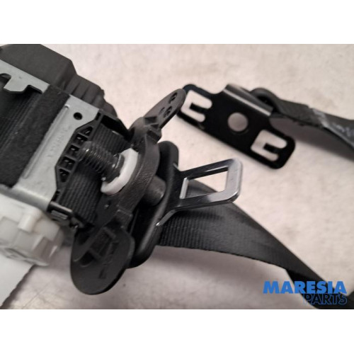 Peugeot - 5008 - Rear seatbelt, right